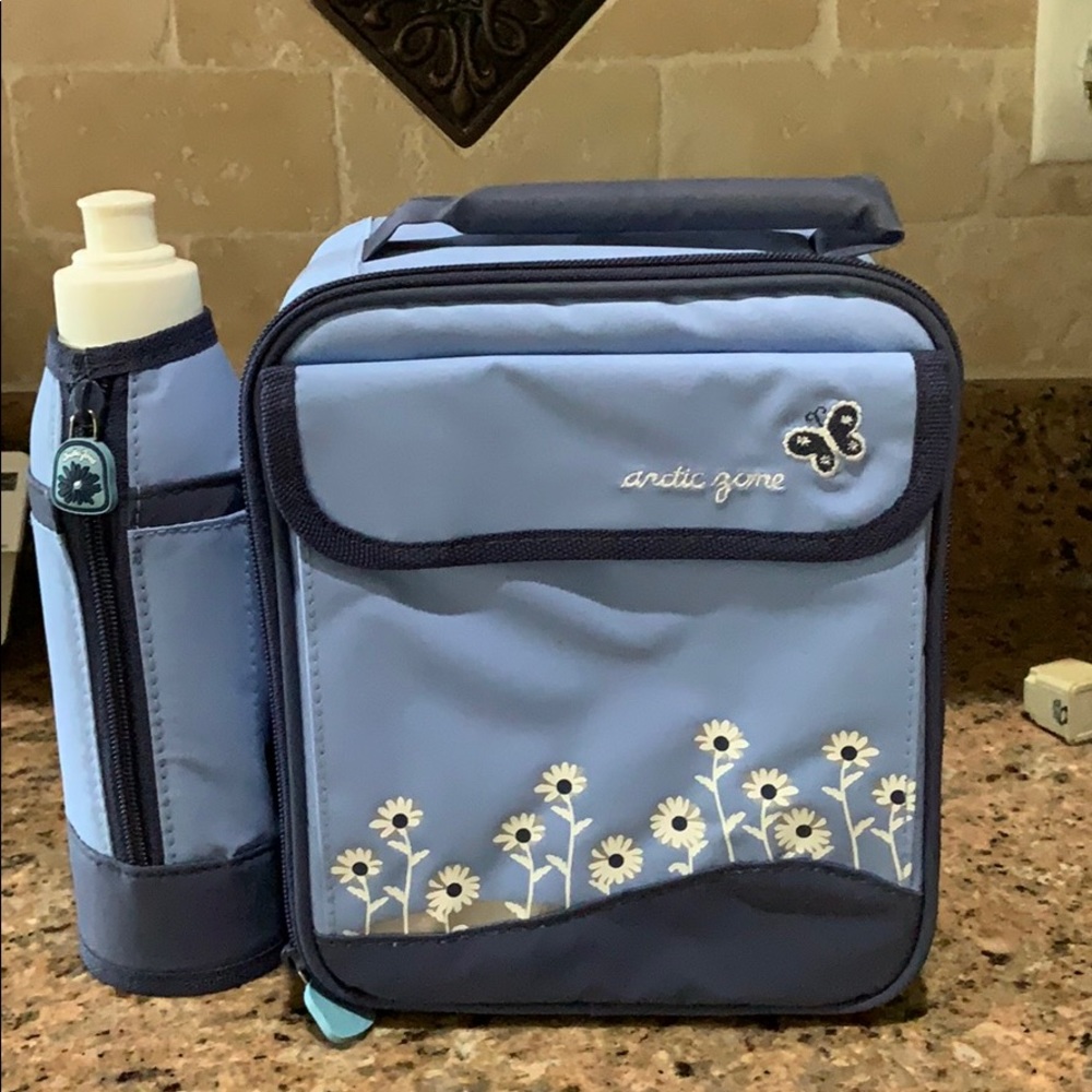 Artic Zone Lunch Bag with Water Bottle